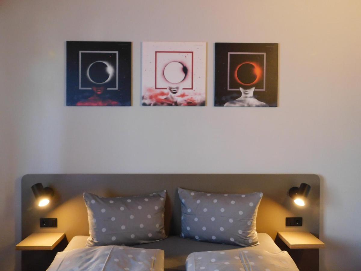 Hotel Konradp Holzkirchen Holzkirchen  Eksteriør billede