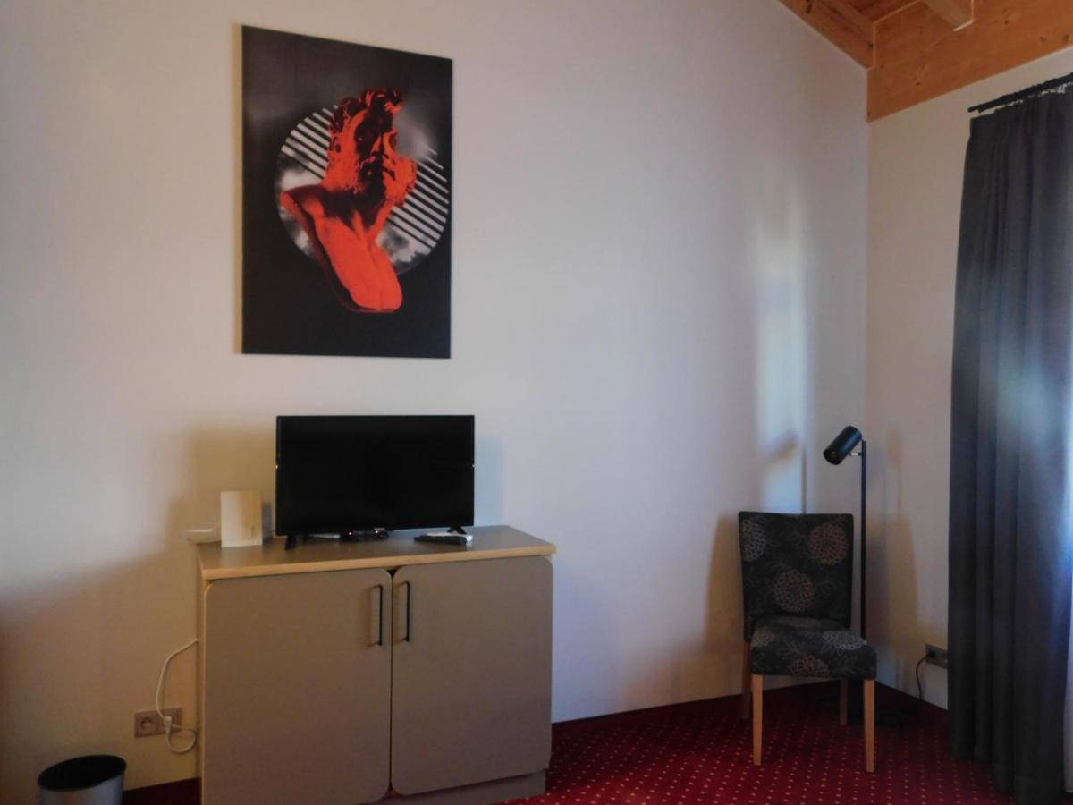 Hotel Konradp Holzkirchen Holzkirchen  Eksteriør billede