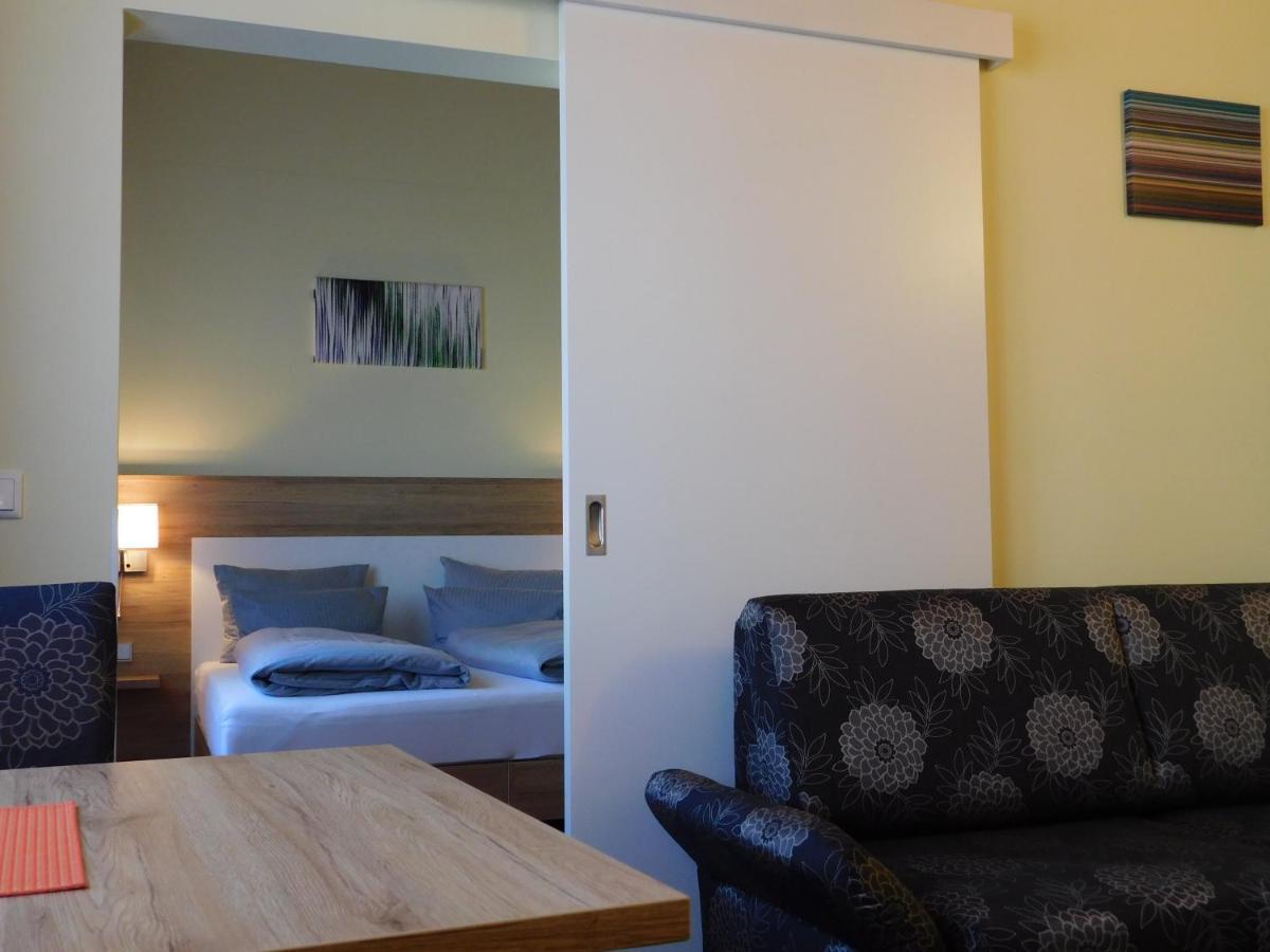 Hotel Konradp Holzkirchen Holzkirchen  Eksteriør billede