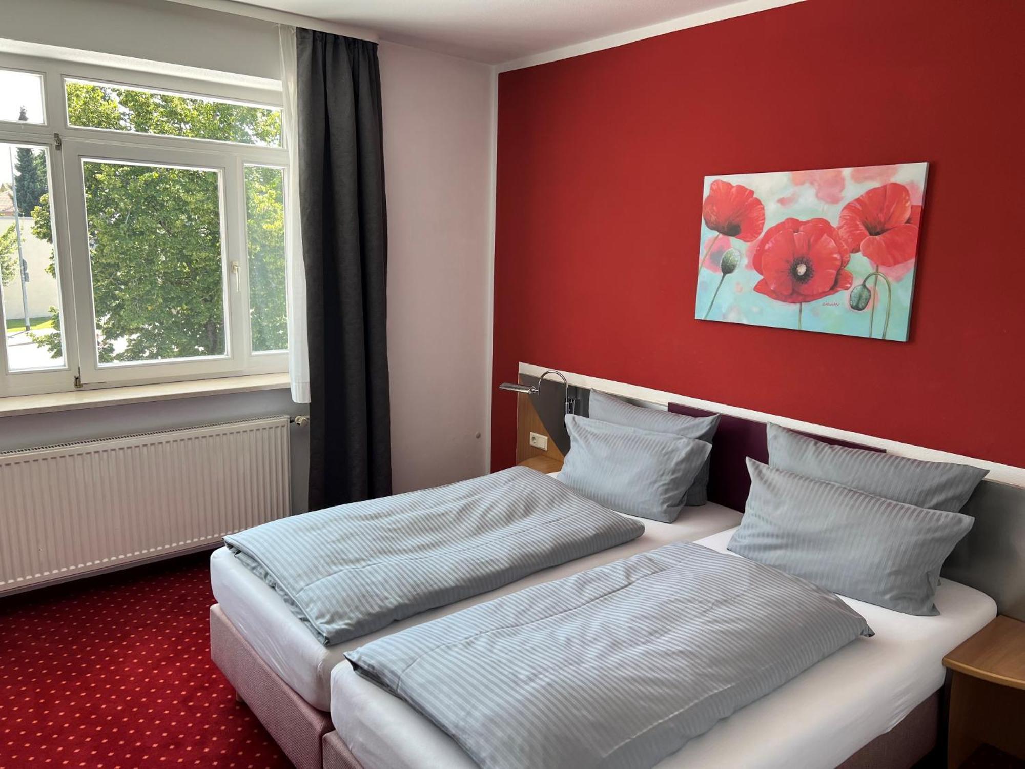 Hotel Konradp Holzkirchen Holzkirchen  Eksteriør billede
