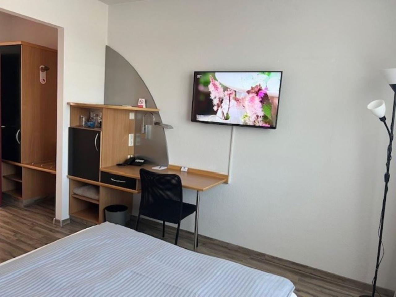 Hotel Konradp Holzkirchen Holzkirchen  Eksteriør billede